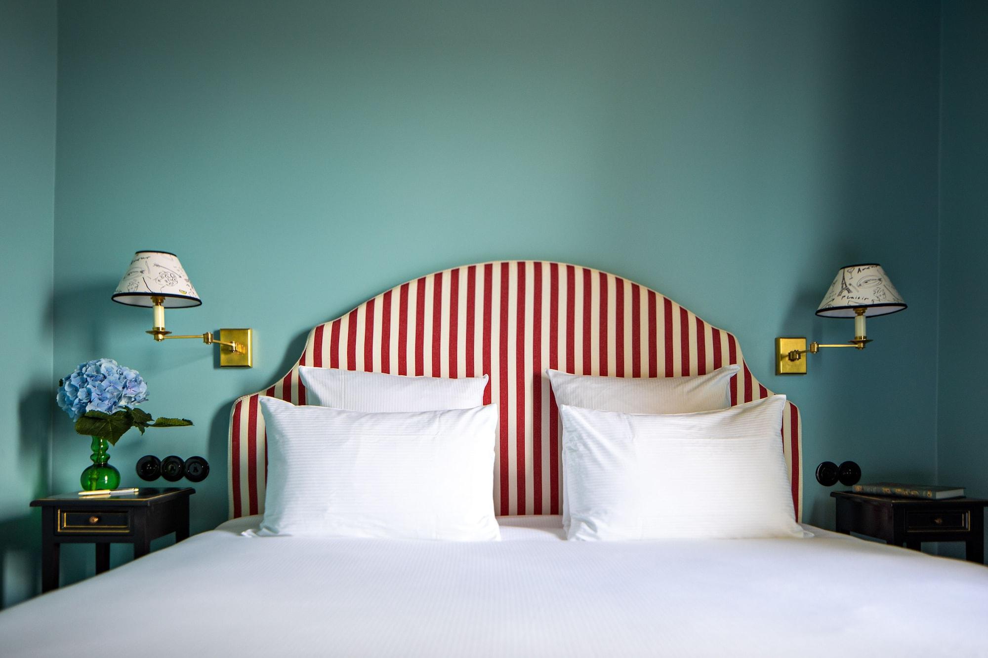 Hotel Les Deux Gares Париж Экстерьер фото
