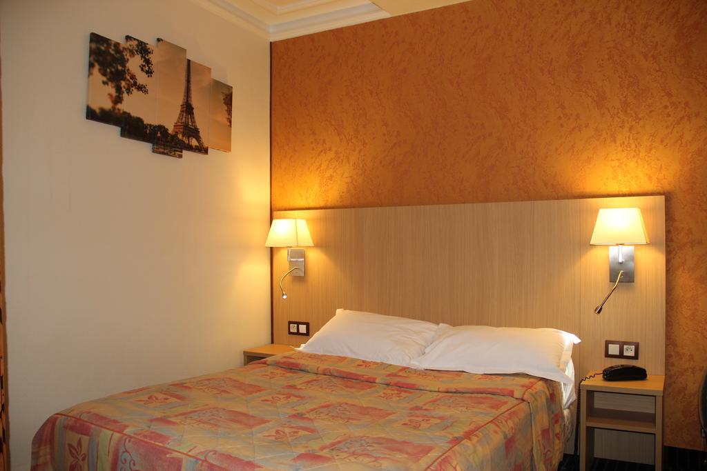 Hotel Les Deux Gares Париж Экстерьер фото