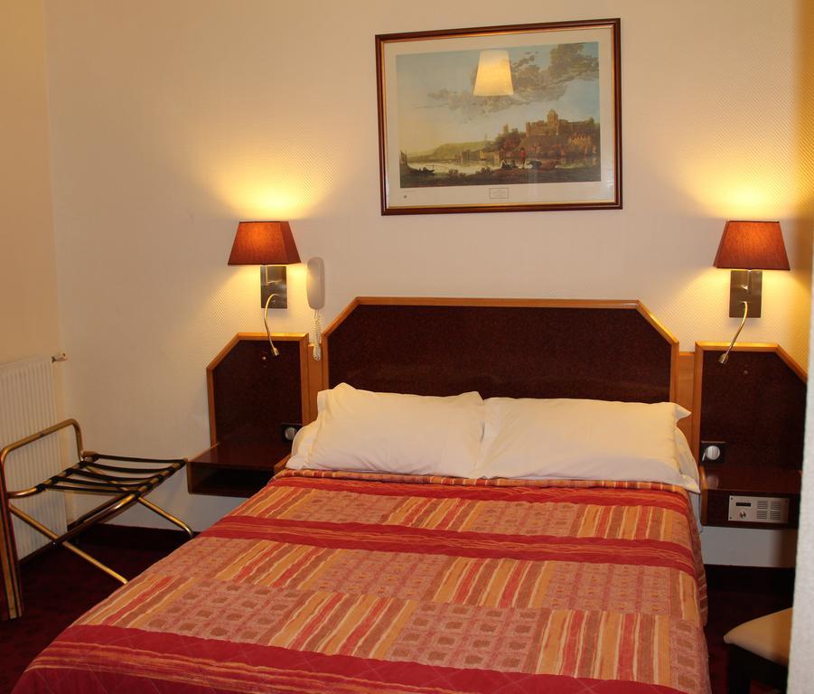 Hotel Les Deux Gares Париж Экстерьер фото