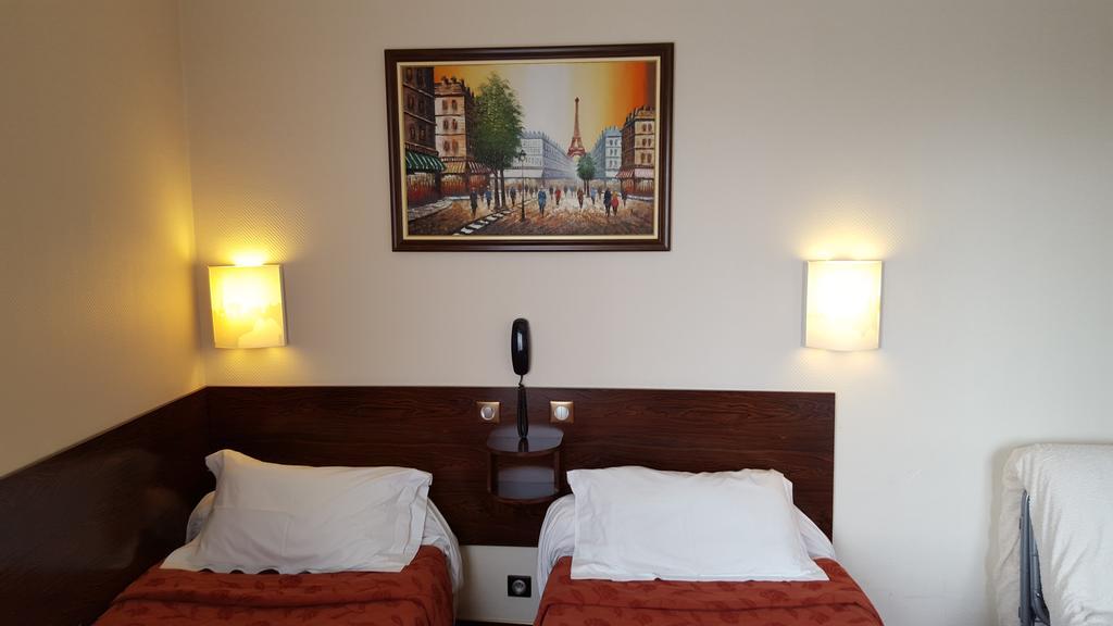 Hotel Les Deux Gares Париж Экстерьер фото